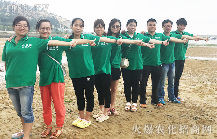 9���L�������������������