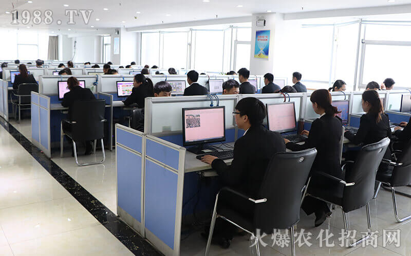 ���L·�ϣ������������ж�ǰ����