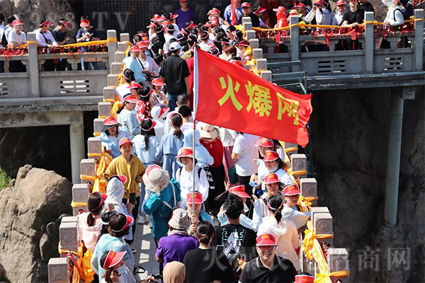 ɽˮ�f�̣����к��\