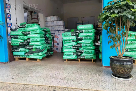 復(fù)合肥漲價(jià)瘋狂 ,而這幾款高端進(jìn)口新型肥卻成了市場(chǎng)香餑餑!