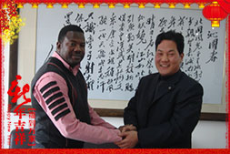 ��ɽ�|�����󻯡���ף���Ͽ͑�����옷(l��)��Ц�ڳ��_(k��i)��